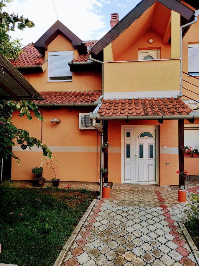 Stan Na Dan J & M Apartment Vrsac Exterior photo